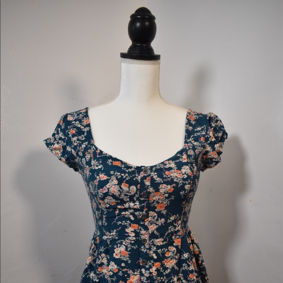 Button Front Floral Mini Dress - Picture 2 of 4